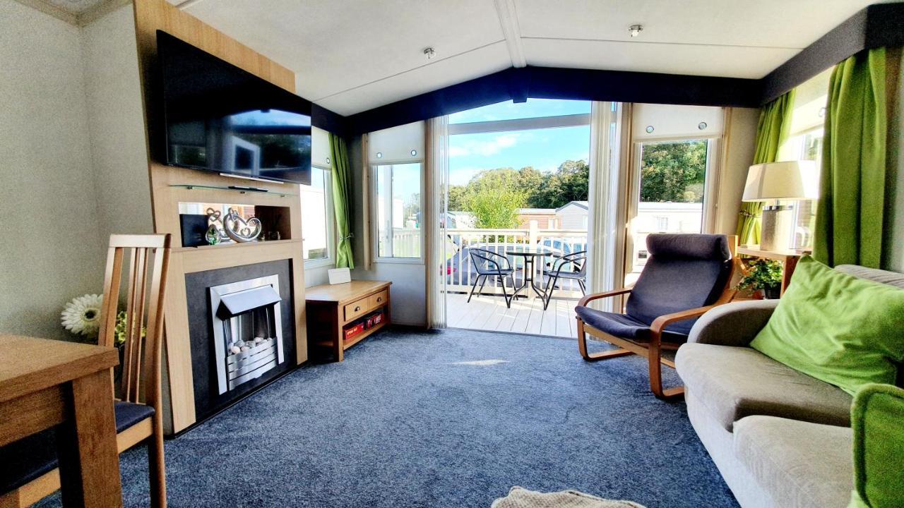 Apple Tree Lodge Hot Tub 3 Bedroom 2 Bars Morpeth Zewnętrze zdjęcie