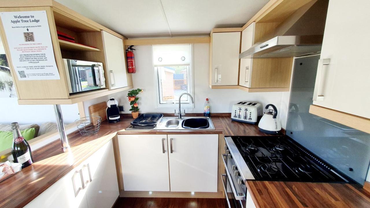 Apple Tree Lodge Hot Tub 3 Bedroom 2 Bars Morpeth Zewnętrze zdjęcie