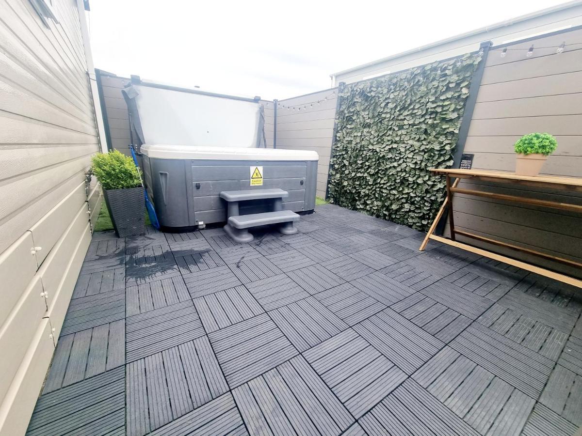 Apple Tree Lodge Hot Tub 3 Bedroom 2 Bars Morpeth Zewnętrze zdjęcie